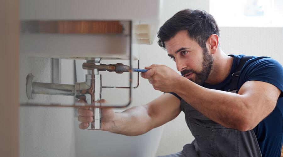 Local tankless water heater installation in Garden City, MO